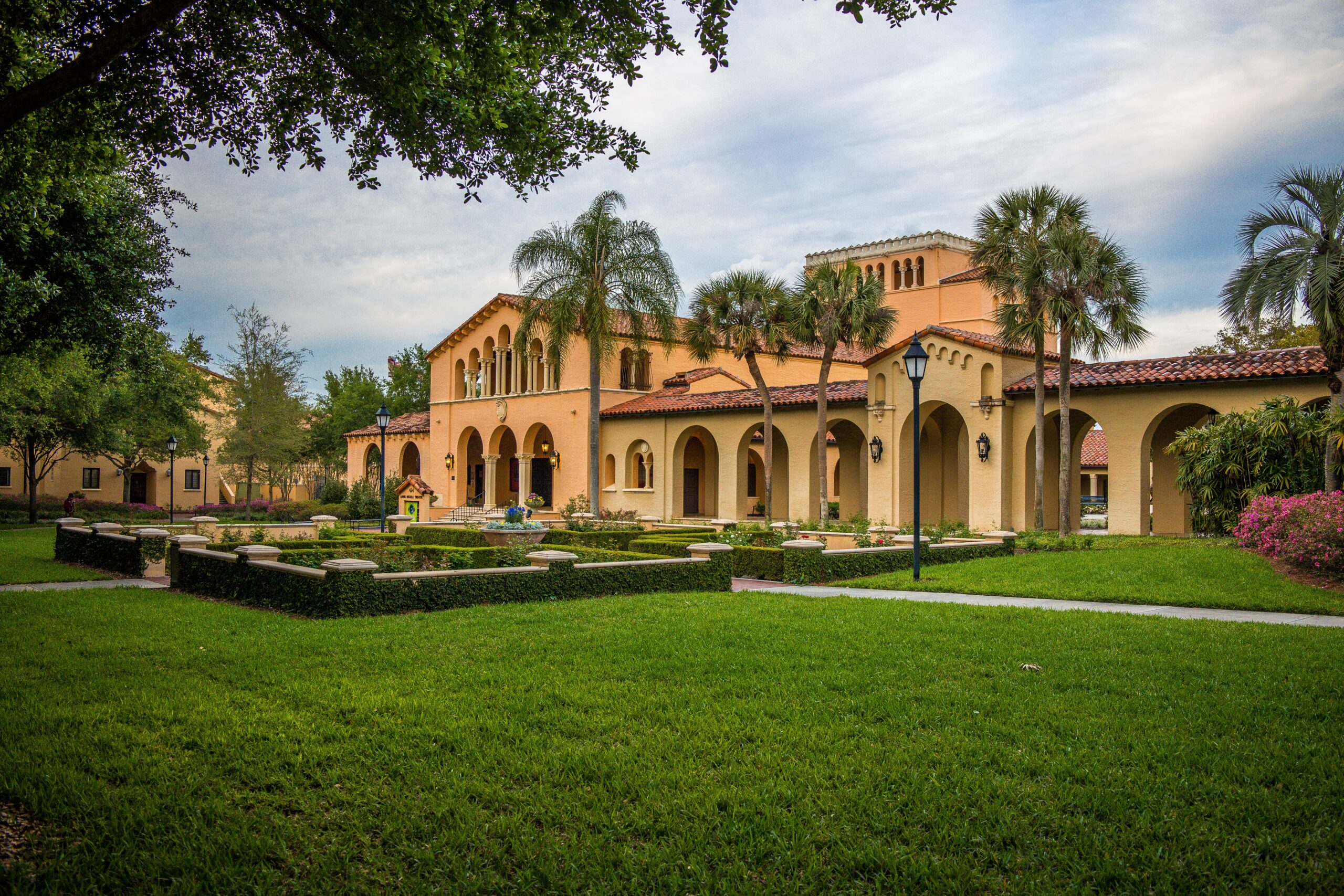 All You Need To Know About Rollins College